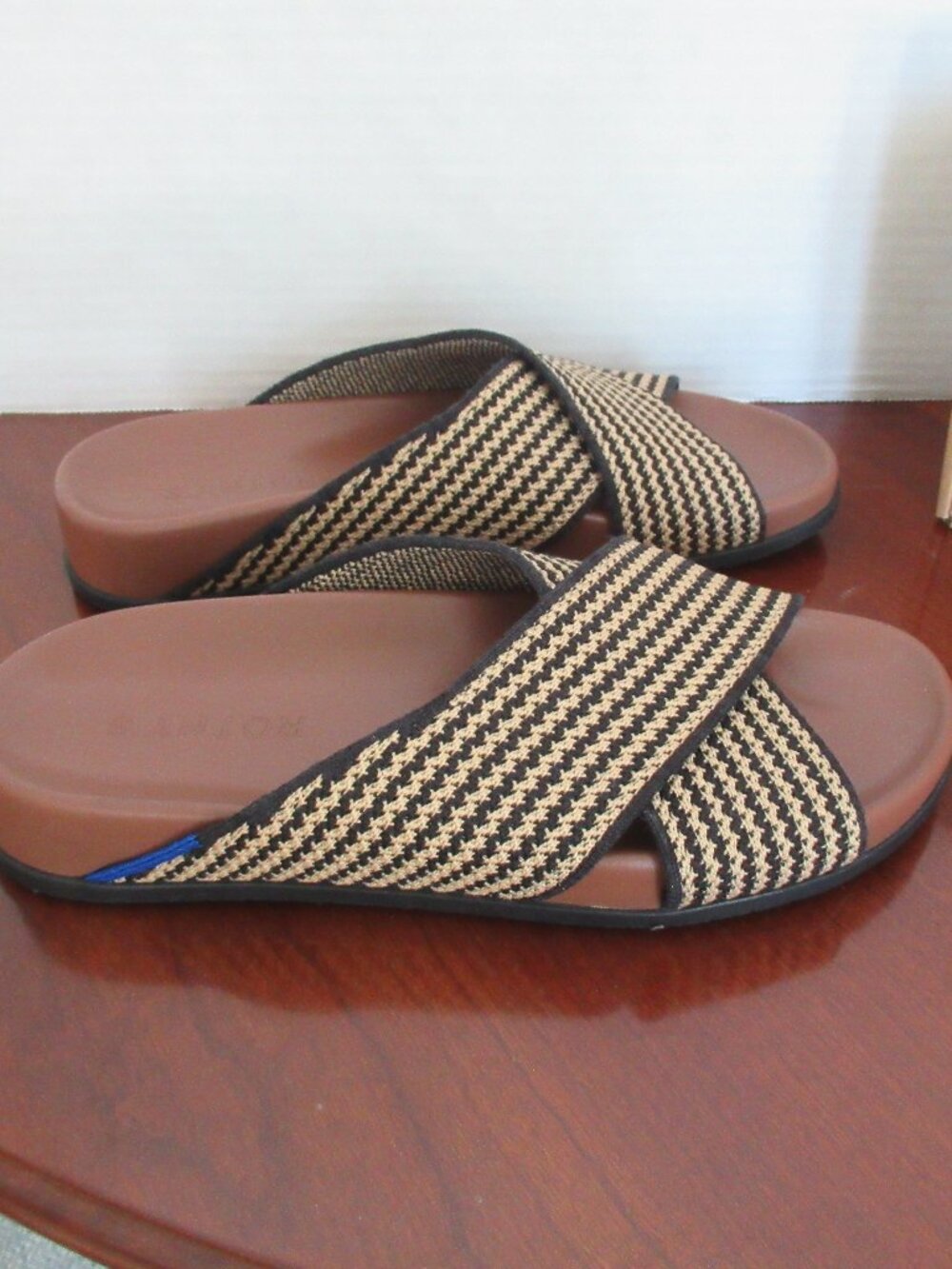 New Rothy’s The Weekend Slide Sandals Women’s Sz 6 M In Box Display Shoe - Picture 4 of 11